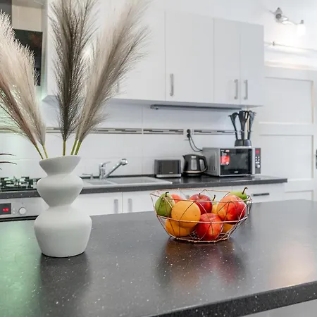 Puskinova 100m2 6 Beds Center Apartment *