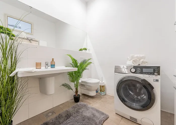 Lejlighed Puskinova 100m2 6 Beds Center