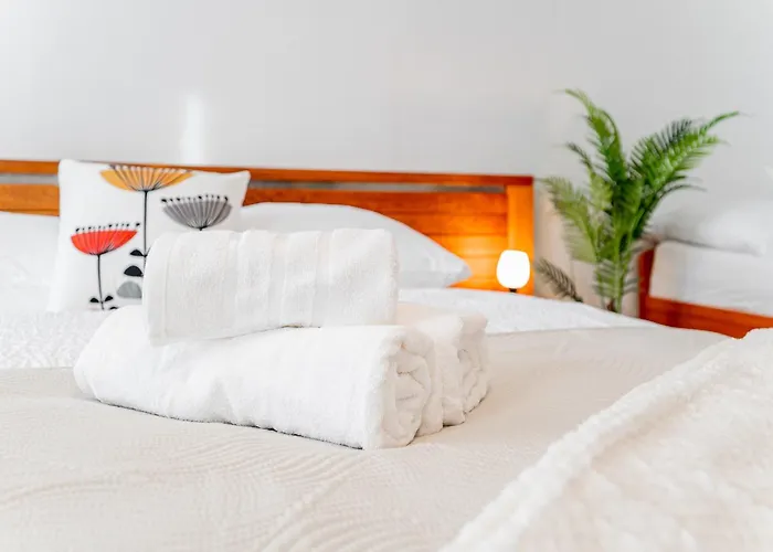 Puskinova 100m2 6 Beds Center Apartment